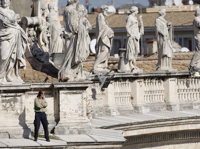 Mężczyzna, który spalił Biblię na Placu Świętego Piotra