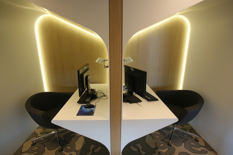 Warszawskie lotnisko Okęcie