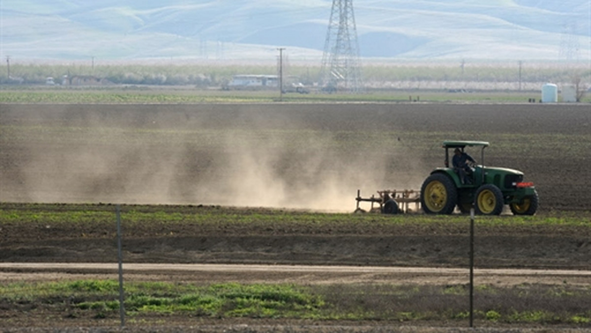 O wsparcie producentów trzody chlewnej w związku z wystąpieniem wirusa afrykańskiego pomoru świń (ASF) i podjęcie innych działań dla rozwiązania problemów wsi apelował do rządu i parlamentu RP sejmik województwa lubelskiego.