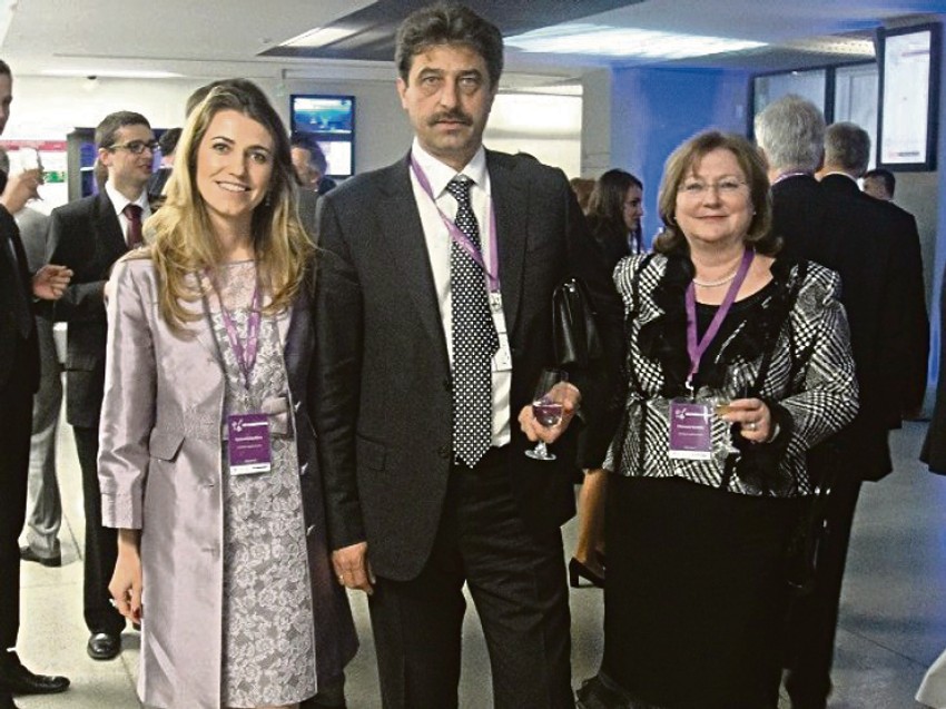 na interpolovoj poternici cela porodica