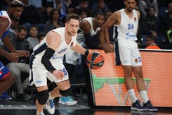 Euroliga: Mateusz Ponitka miał wstrząs mózgu