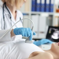 Ekkor érdemes terhesség után  emlő ultrahangra menni