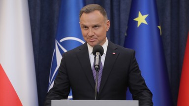 Duda tłumaczył się z lex Tusk. Nagle wskazał na rozmowę w Onecie