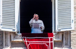 Papież Franciszek zawiesza obowiązki. Watykan wydał oświadczenie