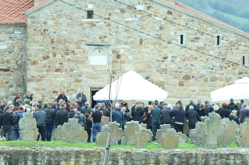 Sahrana stradalih u nesreći kod Ušća