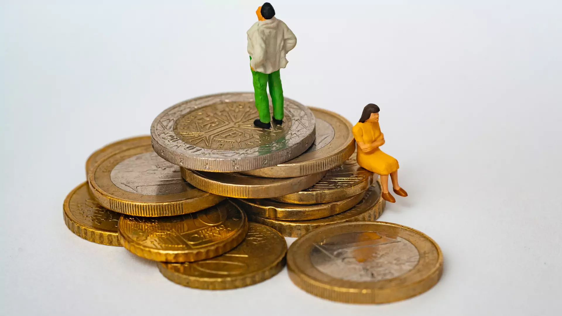 Polaków "nie stać" na rozwód. Inflacja i wspólny kredyt "scalają" małżeństwa