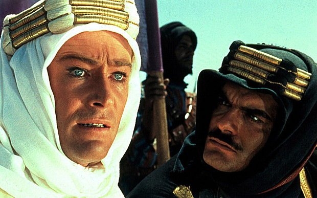 Peter O'Toole i Omar Sharif w filmie "Lawrence z Arabii" (kadr z filmu)