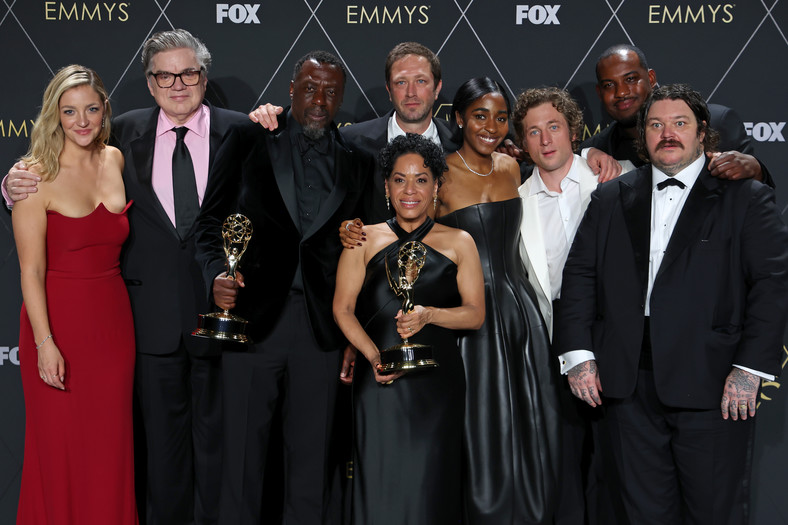 Gwiazdy serialu "The Bear" podczas 75. ceremonii wręczenia nagród Emmy