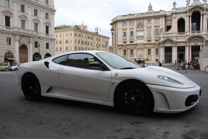 Ferrari F430 w Rzymie