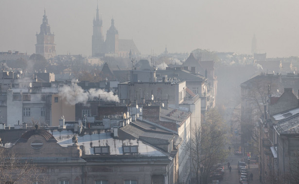 Kraków spowity smogiem. Oczyszczacze powietrza trafiły do żłobków