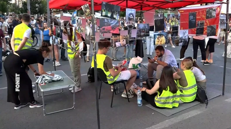 Blokada ispred Vlade Srbije traje već tri dana