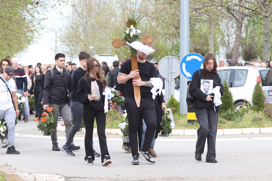 Sahrana Saše Katančića Novo Groblje