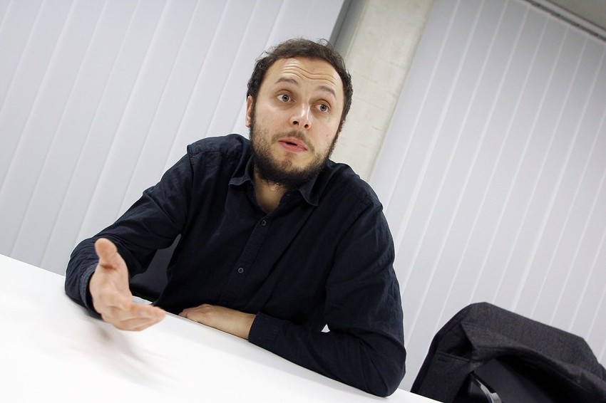 Srećko Horvat, autor osam knjiga, saradnik „Gardijana“ i član uredništva „Zareza“, „Tvrđave“, „Evropskog glasnika“