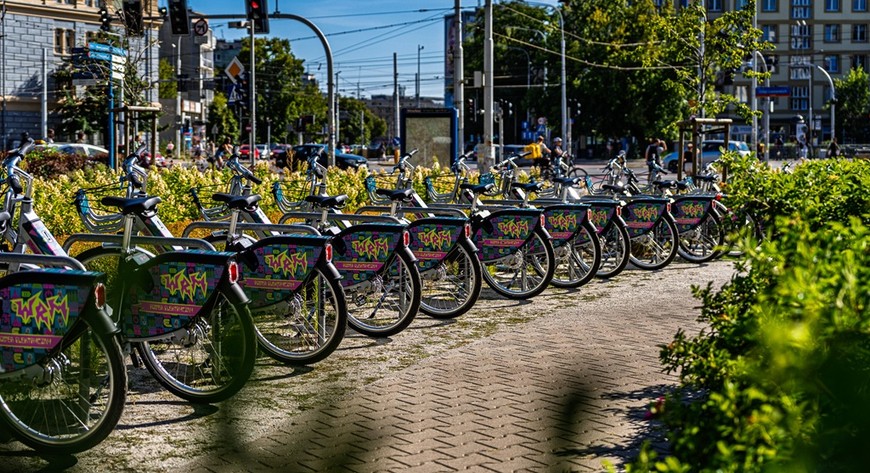 Dodatkowe 50 rowerów elektrycznych pozostanie w systemie do 30 listopada. 