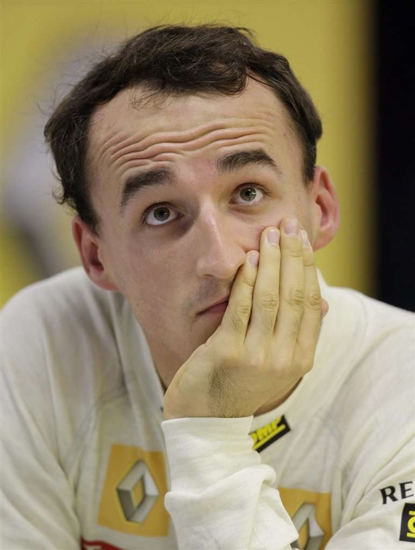 Robert Kubica nie dostanie już w tym sezonie lepszego bolidu od Renault