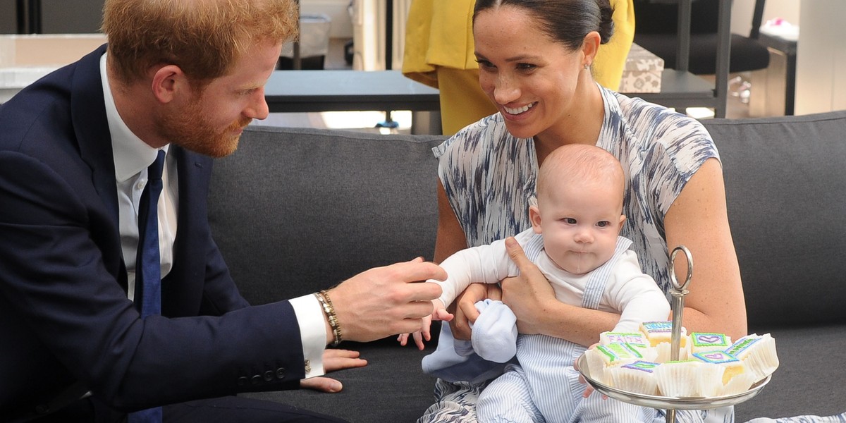 Meghan i Harry planowali poród w domu