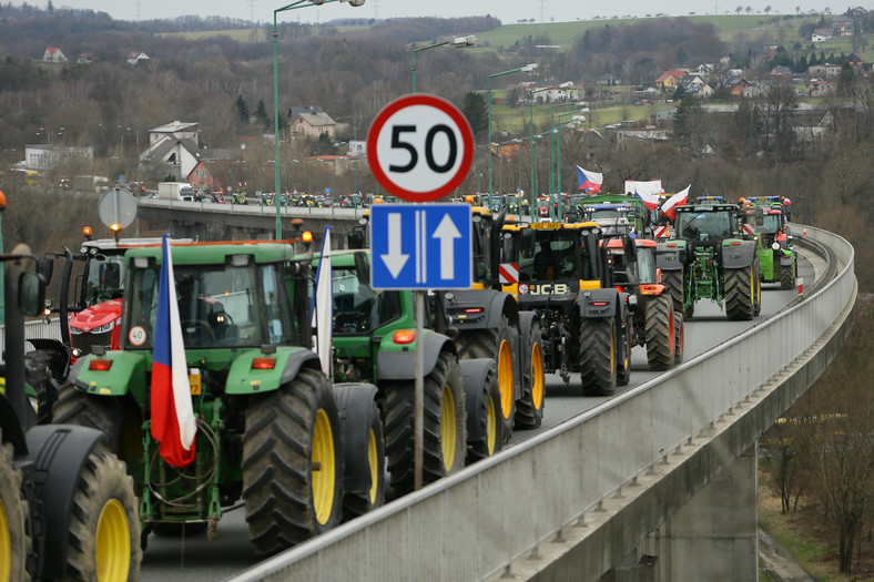 Protest rolników na moście granicznym z Czechami w Cieszynie, 22 lutego 2024 r.