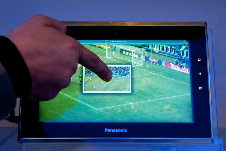 Consumer Electronics Show 2011. Panasonic Corp. pokazał tablet Viera. fot: Andrew Harrer/Bloomberg