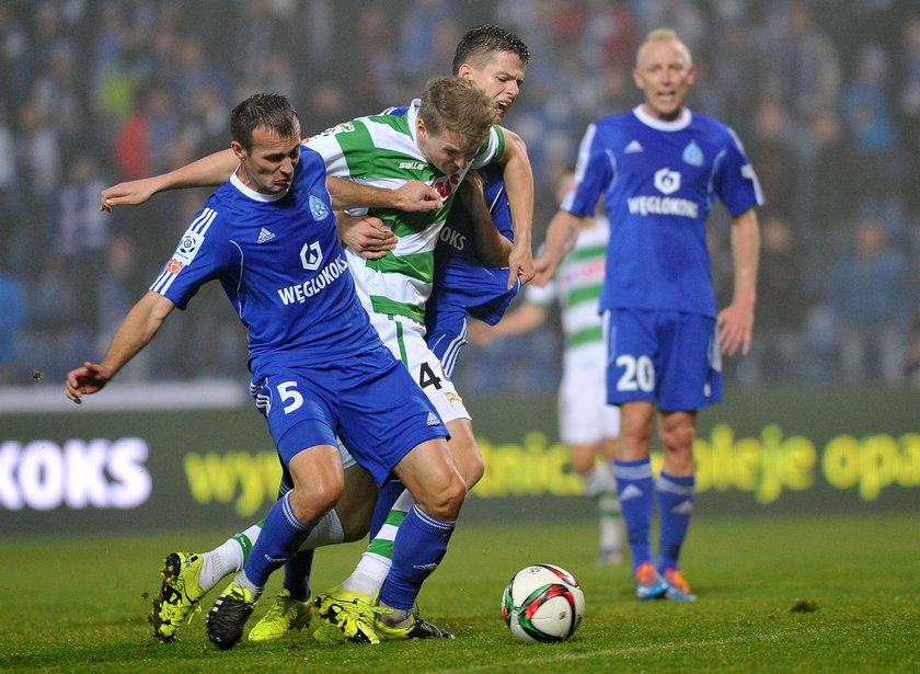 Lechia Gdańsk i Ruch Chorzów ukarane przez Ekstraklasę minusowymi punktami