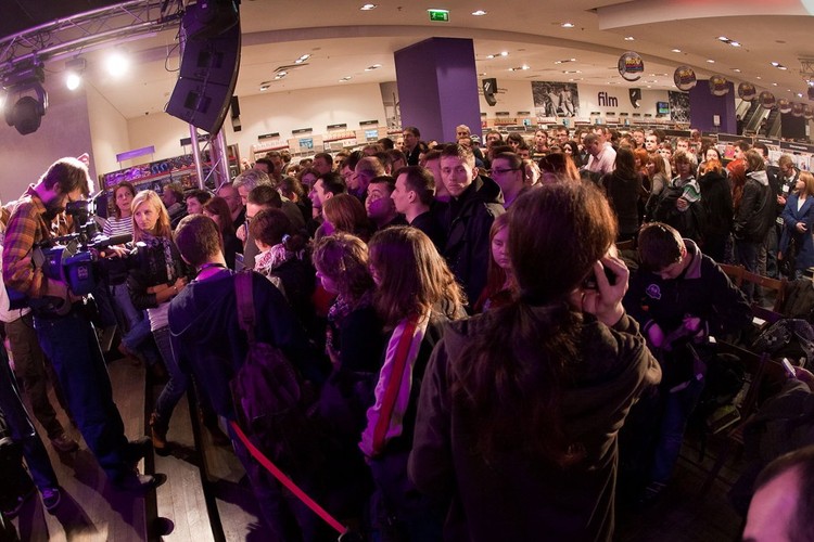 Kult pokrył się platyną