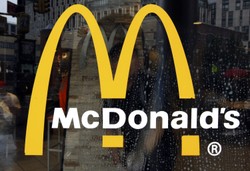 Rozkwit branży fast-food nie wpłynął na zarobki pracowników McDonald's
