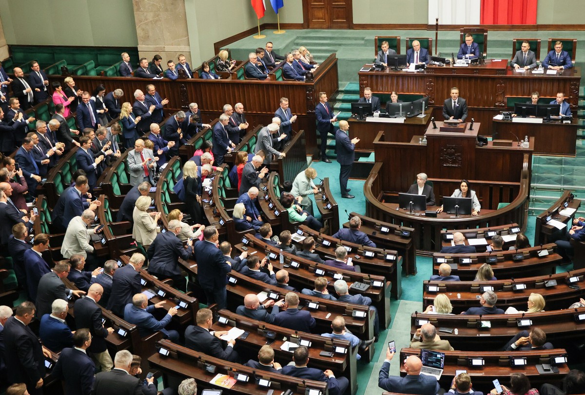 Tyle naprawdę zarabiają posłowie. NIK: więcej niż oficjalnie
