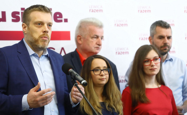 Zandberg apeluje do opozycji: Nie wbijajcie nauczycielom noża w plecy