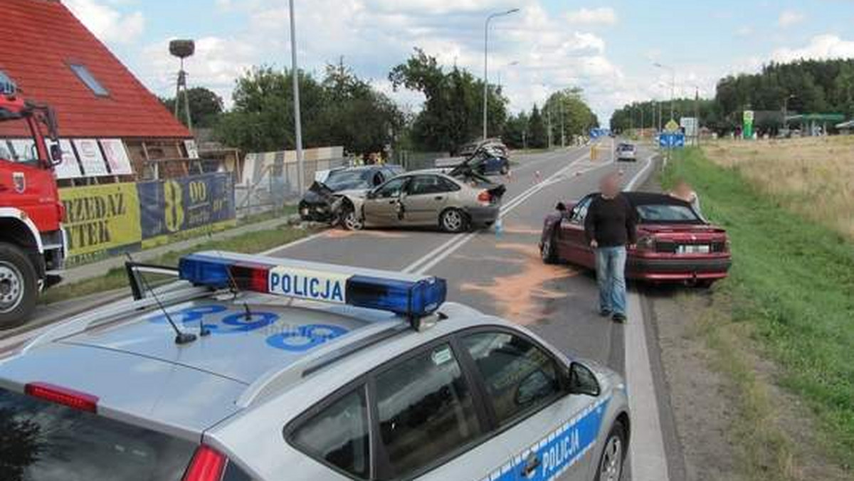 Do groźnego wypadku doszło w sobotę w Ługach, gmina Nowa Wieś Lęborska na krajowej szóstce.