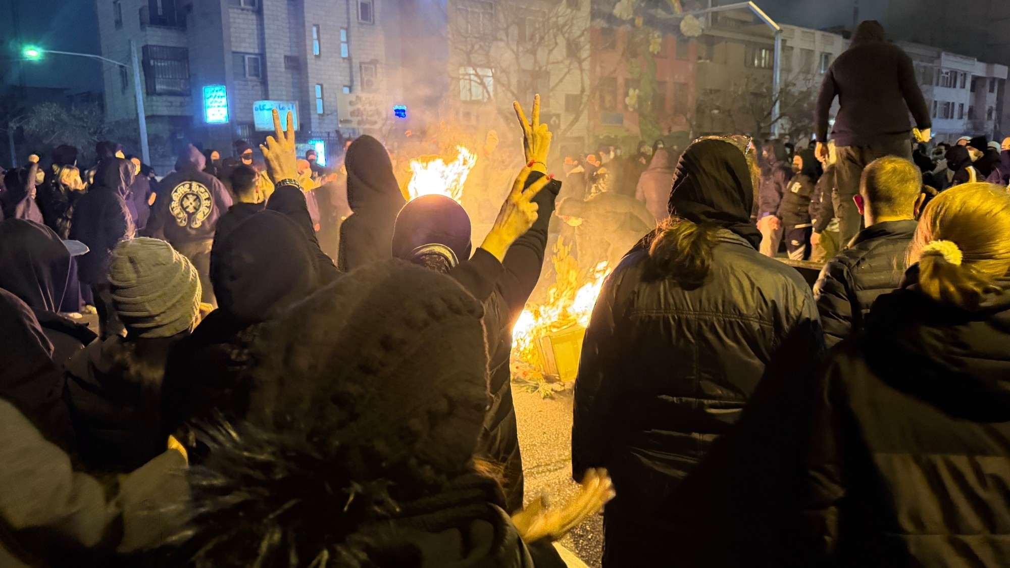 Iránci na protivládnom proteste v Teheráne.