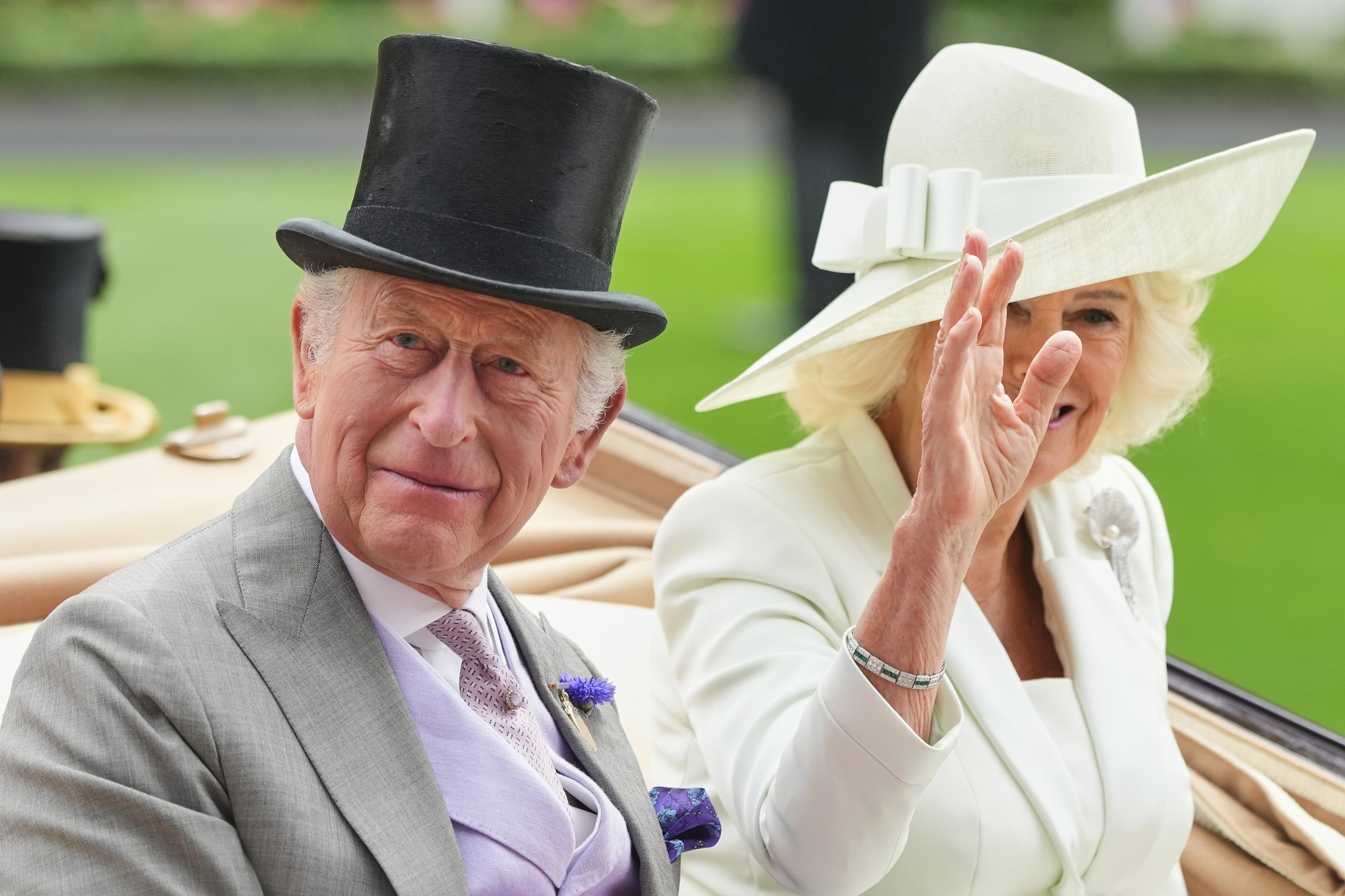 Britský kráľ Karol III. a kráľovná Camilla.
