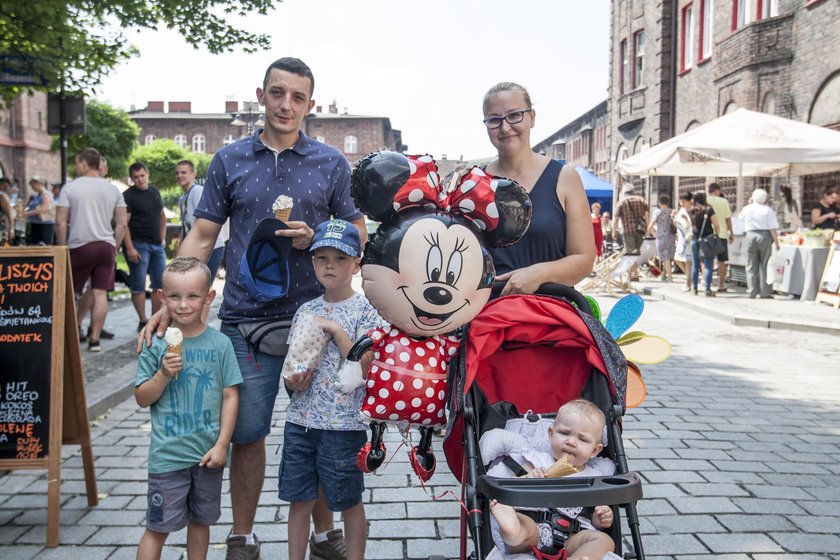 Katowice. Jarmark na Nikiszowcu z okazji św. Anny