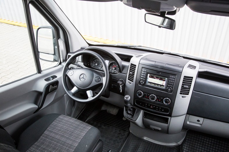 кнопки управления мерседес спринтер классик. Mercedes sprinter 2008 салон. управление мерседес спринтер. мерседес спринтер система srs w203. торпедо мерседес спринтер 906.