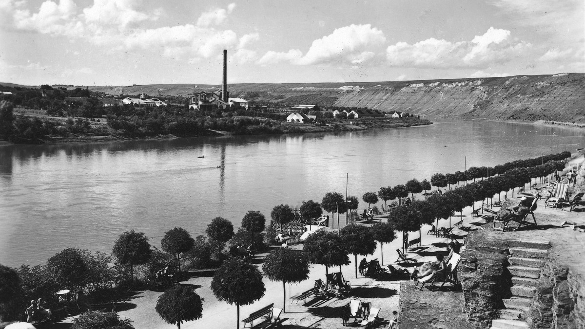 Plaża nad Dniestrem w Zaleszczykach. 