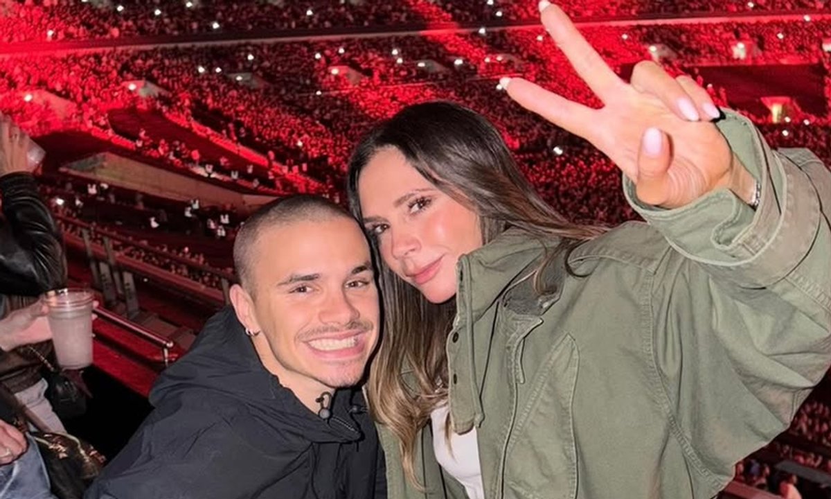 Victoria Beckham w najmodniejszej kurtce. Może zastapić marynarkę i płaszcz