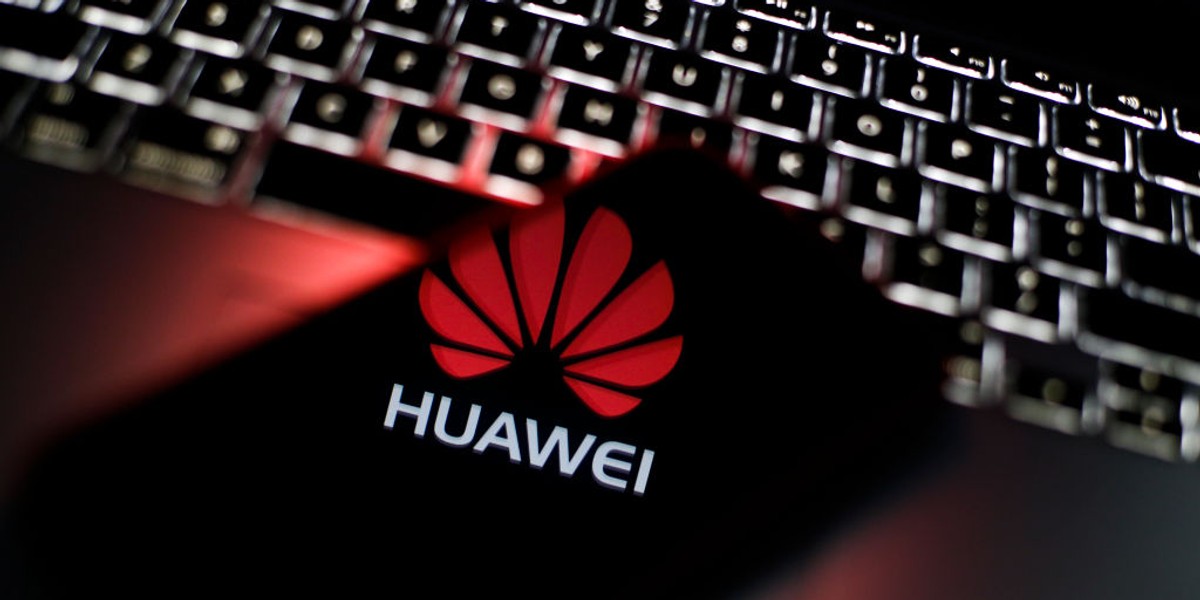 Afera Huawei – o co w niej chodzi i co się do tej pory wydarzyło?