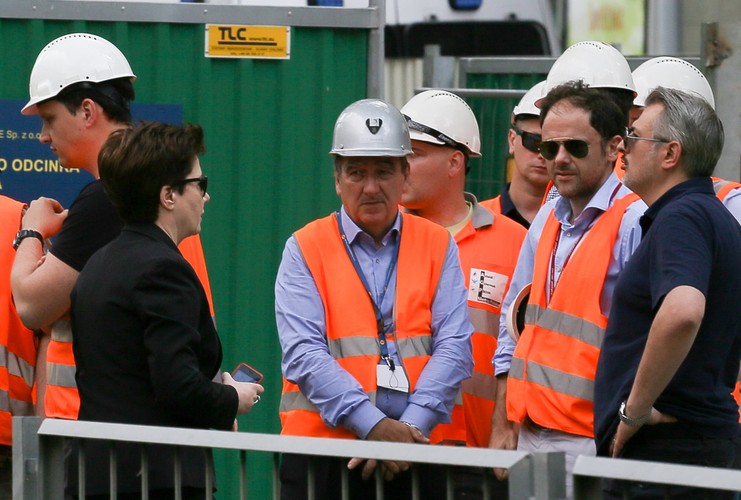 Zapadła się ulica Targowa w Warszawie