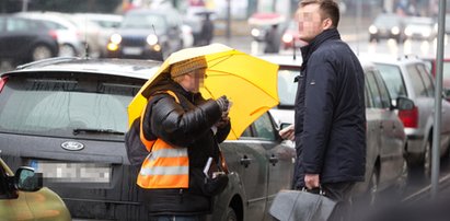 Przekręt! Parkingowi dawali lewe bilety?