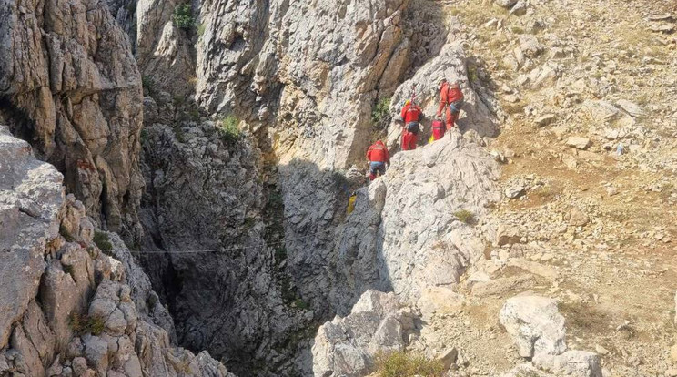 A Morca Törökország harmadik legmélyebb barlangja - ide ereszkednek le a magyar mentőcsapatok, több mint ezer méter mélyre. Az út a sérültig 5-6 órába telik / Fotó: Magyar Barlangi Mentőszolgálat