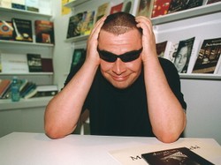 Marcin Świetlicki: Poezję robi się przeciw