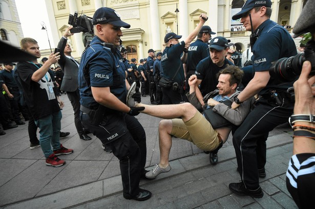 Obywatele RP zapowiadają kolejny protest. "Bezwzględny zakaz stosowania jakiejkolwiek formy przemocy"