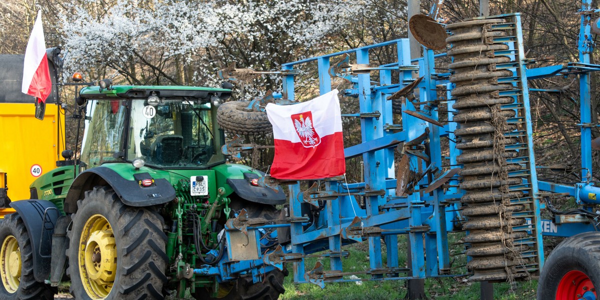 Protest rolników na autostradzie A2, przy przejściu granicznym w Świecku.