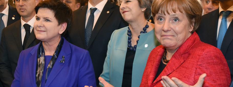 Od lewej: premier Beata Szydło, premier Wlk. Brytanii Theresa May i kanclerz Niemiec Angela Merkel