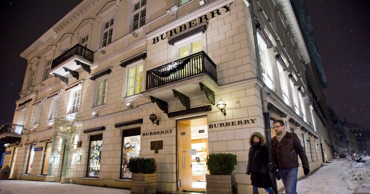 Duże zmiany w Burberry. Ekskluzywna marka kończy z praktyką niszczenia  niesprzedanych produktów - Forsal.pl