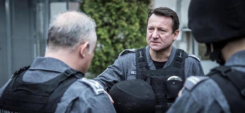Janusz Gajos i Robert Więckiewicz w więzieniu na Białołęce. "Konwój" już ruszył