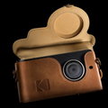 
Kodak zaprezentował nowy smartfon, który wygląda jak aparat