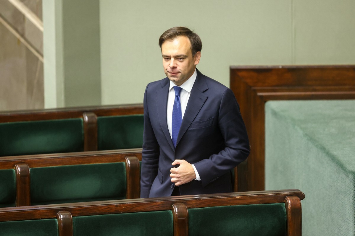 Przecieki w sprawie rekonstrukcji rządu. Ma powstać gospodarczy "superresort"
