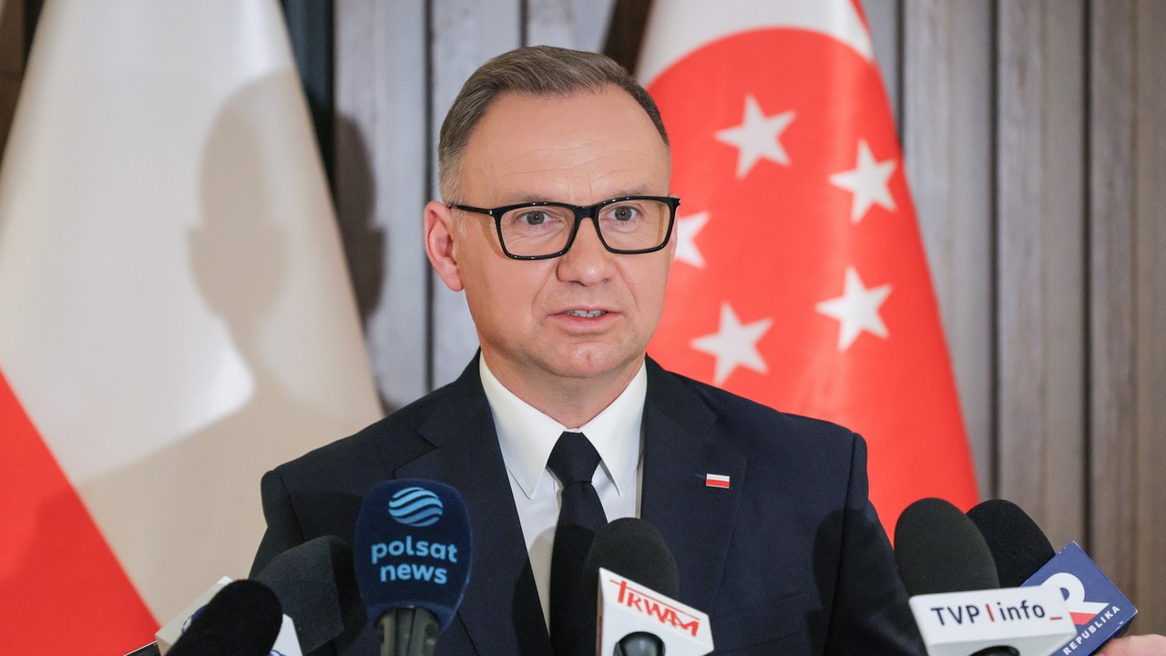 Andrzej Duda rozbawiony pytaniem o Donalda Tuska. Tak odpowiedział dziennikarzom