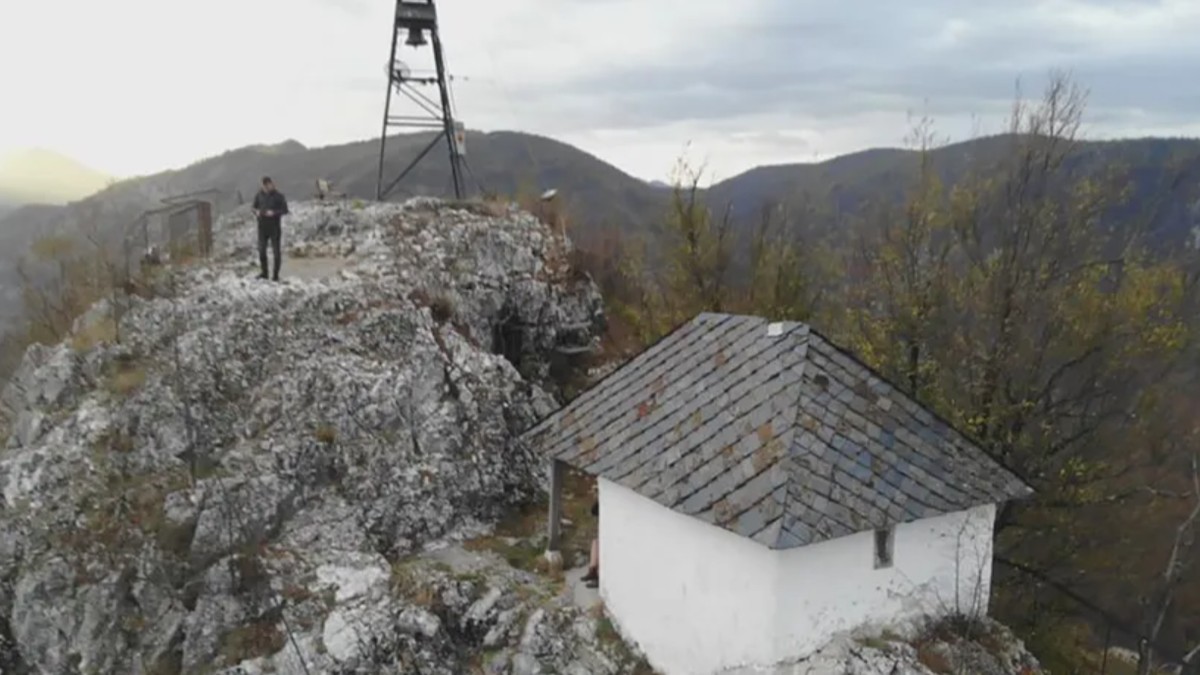 Crkva Svetog Ilije kod Arilja jedna od najmanjih u Srbiji