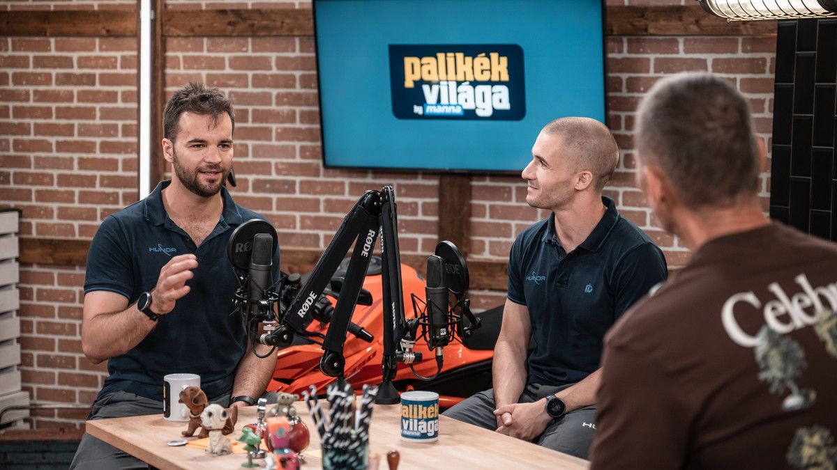 „Ezzel a pozícióval rengeteg felelősség és teher is jár” – Izgalmas részleteket árult el a HUNOR-programról a két magyar űrhajós