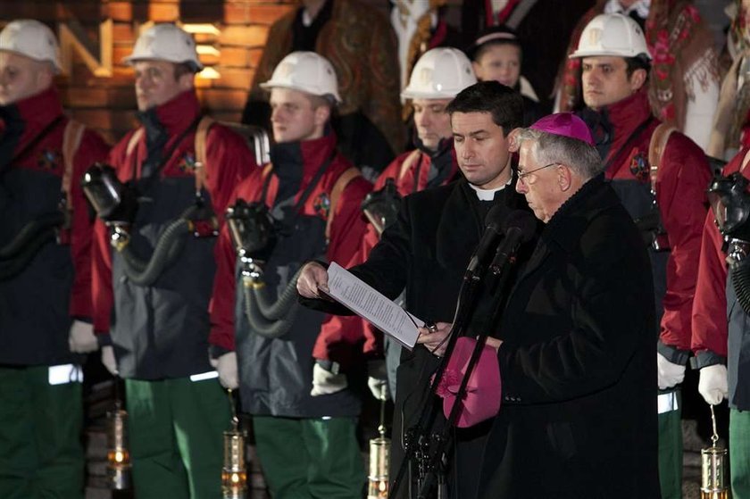 Gwizdy i krzyki, bo prezydent  oddawał hołd zabitym górnikom